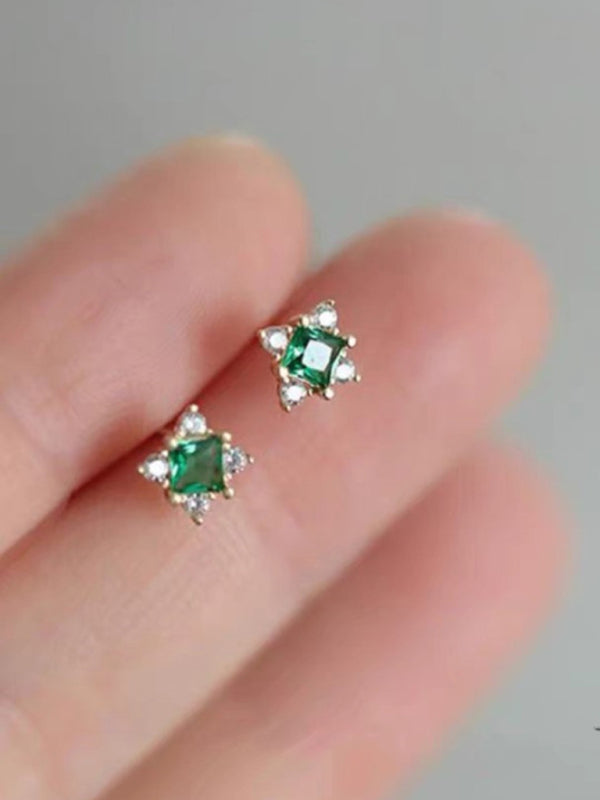 New small retro exquisite niche mini earrings