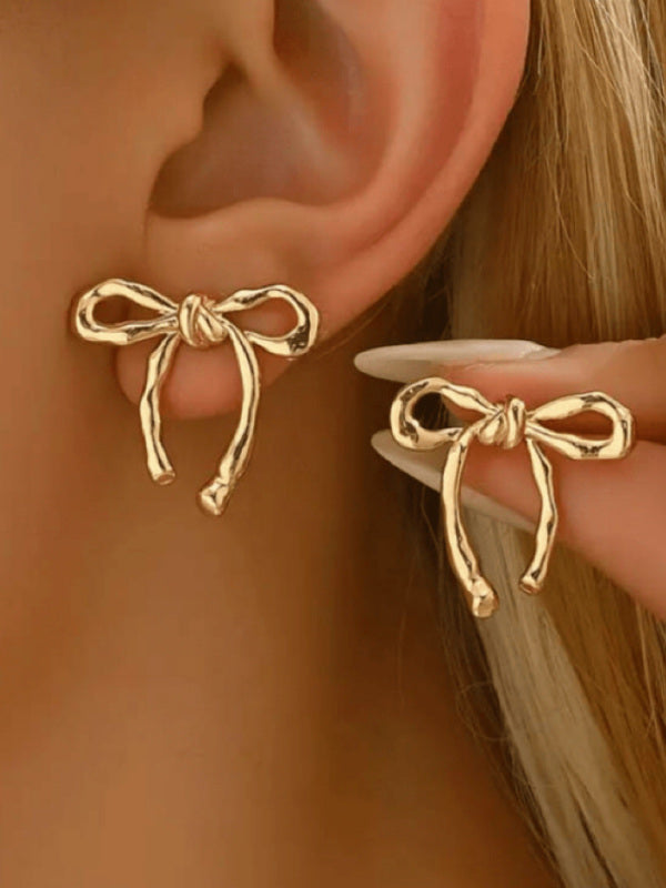 Gold bow earrings, simple and stylish glossy earrings